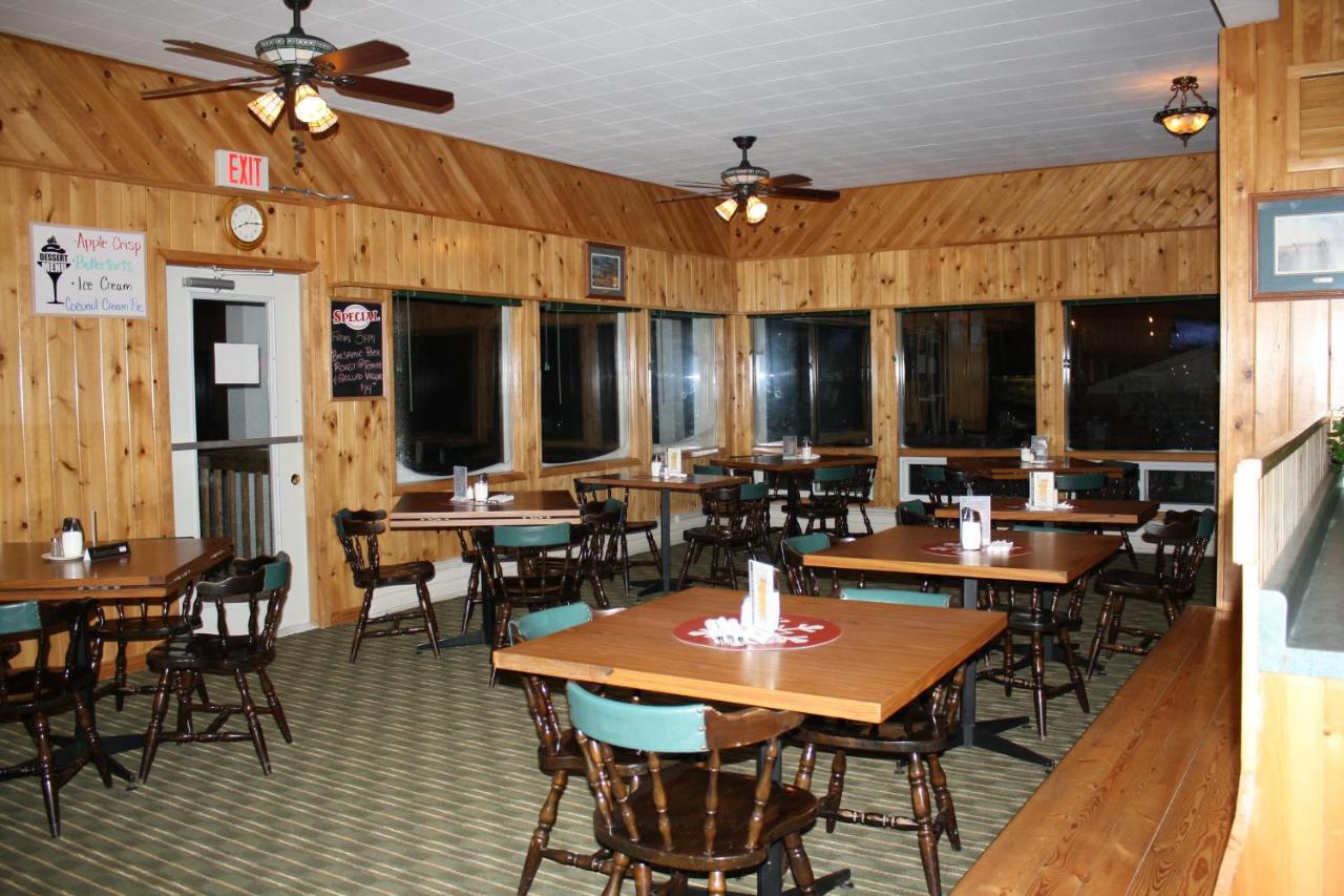 Carolyn Beach Inn Thessalon Екстер'єр фото